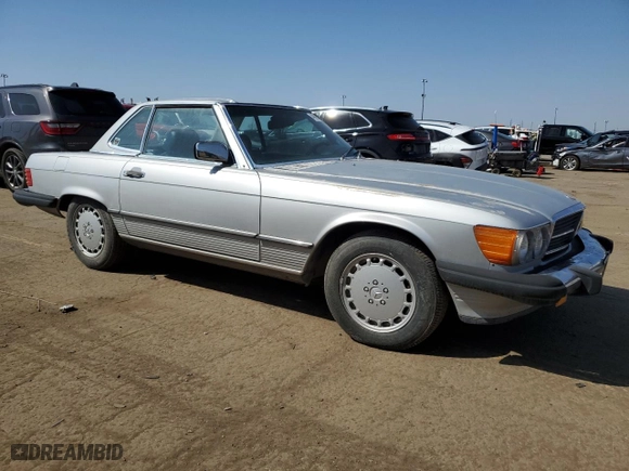 1988 Mercedes-Benz 560 Series 560SL with VIN WDBBA48D6JA080676, listed as a Copart auction lot 49995985 with 66,376 mi miles and Salvage Title. Bid and sale history available at carsss.com. Image 4.