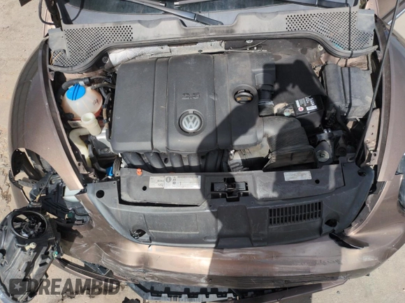 2013 Volkswagen Beetle with VIN 3VWHX7AT8DM603424, listed as a Copart auction lot 51019185 with 136,196 mi miles and Salvage Title. Bid and sale history available at DreamBid. Image 11.