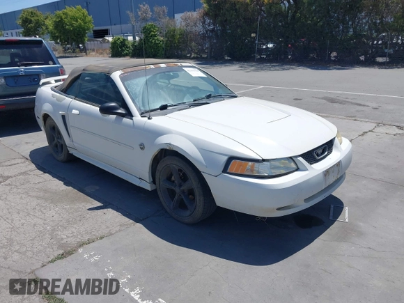 2004 Ford Mustang Deluxe z VIN 1FAFP44684F179912, wystawiony jako IAAI lot #42359560 z przebiegiem 268 207 mil mil oraz . Historia ofert i sprzedaży dostępna na DreamBid. Obrazek 1.