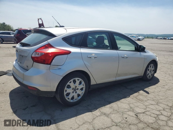 2012 Ford Focus SE z VIN 1FAHP3K2XCL270196, wystawiony jako Copart lot #57319575 z przebiegiem 80 364 mil mil oraz Szkoda całkowita • Salvage title. Historia ofert i sprzedaży dostępna na DreamBid. Obrazek 3.
