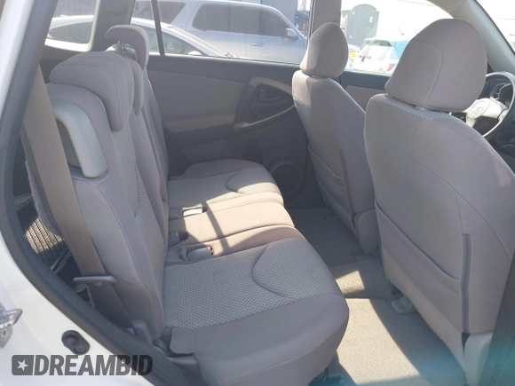 2006 Toyota RAV4 with VIN JTMZK33V066002489, listed as a IAAI auction lot 41191224 with 63,563 mi miles. Bid and sale history available at carsss.com. Image 8.