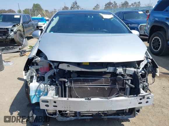 2015 Toyota Prius Four with VIN JTDKN3DUXF1885268, listed as a IAAI auction lot 42087198 with 98,482 mi miles. Bid and sale history available at carsss.com. Image 13.