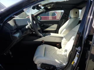 2024 BMW i5 M60 z VIN WBY43FK09RCR58587, wystawiony jako Copart lot #67396684 z przebiegiem 387 mil mil oraz Szkody całkowita. Historia ofert i sprzedaży dostępna na DreamBid. Obrazek 7.