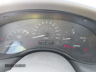 1998 Oldsmobile Cutlass GLS z VIN 1G3NG52M2W6338505, wystawiony jako IAAI lot #41107816 z przebiegiem 72 786 mil mil oraz . Historia ofert i sprzedaży dostępna na DreamBid. Obrazek 7.