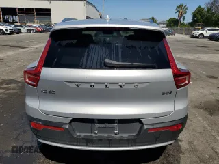 2024 Volvo XC40 Plus Bright Theme с VIN YV4L12UE5R2305987, выставлен на аукционе Copart как лот 53269875 с пробегом 13 682 миль миль и Чистый • Clean title. История ставок и продаж доступна на DreamBid. Изображение 6.