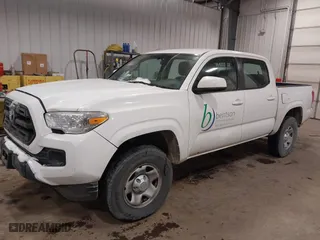 2016 Toyota Tacoma SR with VIN 3TMCZ5AN6GM030220, listed as a IAAI auction lot 41595427 with 174,296 mi miles. Bid and sale history available at carsss.com. Image 17.