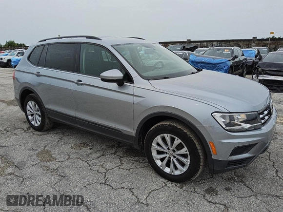 2020 Volkswagen Tiguan S with VIN 3VV1B7AXXLM038227, listed as a Copart auction lot 59495955 with 113,098 mi miles and Clean title. Bid and sale history available at DreamBid. Image 4.