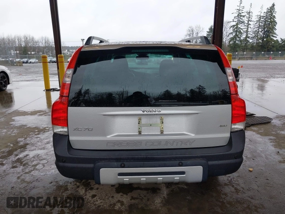 2006 Volvo XC70 with VIN YV4SZ592X61210458, listed as a IAAI auction lot 41663456 with 179,475 mi miles. Bid and sale history available at carsss.com. Image 16.