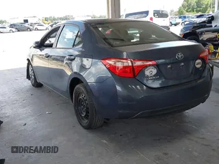 2018 Toyota Corolla L z VIN 5YFBURHE0JP802699, wystawiony jako IAAI lot #42486454 z przebiegiem 134 040 mil mil oraz . Historia ofert i sprzedaży dostępna na DreamBid. Obrazek 3.