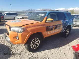 2018 Toyota 4Runner SR5 z VIN JTEBU5JRXJ5502859, wystawiony jako Copart lot #52086055 z przebiegiem 144 150 mil mil oraz Szkoda całkowita • Salvage title. Historia ofert i sprzedaży dostępna na DreamBid. Obrazek 1.