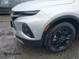 2022 Chevrolet Blazer LT with VIN 3GNKBJRS5NS146110, listed as a IAAI auction lot 41528562 with 27,761 mi miles and . Bid and sale history available at DreamBid. Image 6.