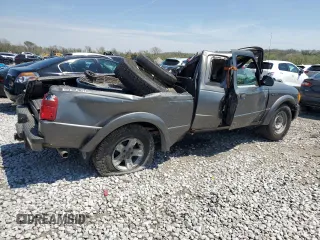 2005 Ford Ranger XLT with VIN 1FTZR45E35PA28995, listed as a Copart auction lot 52627105 with Not provided miles and Salvage title. Bid and sale history available at DreamBid. Image 3.