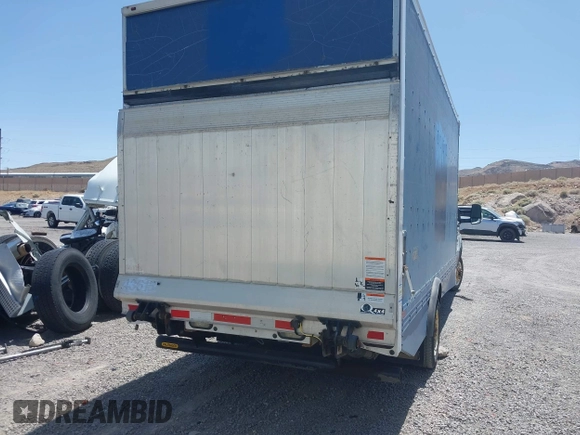 2016 Ford Transit с VIN 1FDBF9ZM8GKA85326, выставлен на аукционе IAAI как лот 42427897 с пробегом Не указан миль и . История ставок и продаж доступна на DreamBid. Изображение 15.
