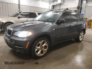 2013 BMW X5 xDrive35i with VIN 5UXZV4C5XD0E05698, listed as a Copart auction lot 45155835 with 161,631 mi miles and Salvage Title. Bid and sale history available at carsss.com. Image 1.