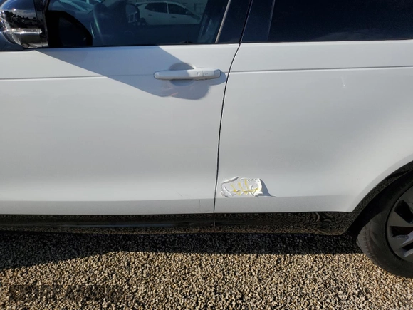 2023 Land Rover Discovery with VIN SALRT2EXXP2472259, listed as a Copart auction lot 74391304 with Not Provided miles and Non Repairable. Bid and sale history available at DreamBid. Image 13.