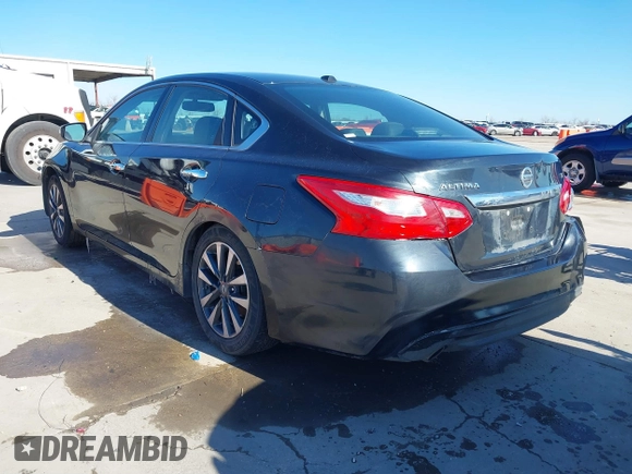 2017 Nissan Altima SR z VIN 1N4AL3AP4HC205670, wystawiony jako IAAI lot #41613157 z przebiegiem 153 600 mil mil oraz . Historia ofert i sprzedaży dostępna na DreamBid. Obrazek 3.