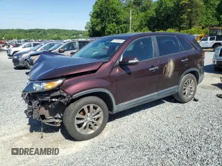 2011 Kia Sorento EX z VIN 5XYKU4A2XBG013680, wystawiony jako Copart lot #55793825 z przebiegiem 189 045 mil mil oraz Szkoda całkowita • Salvage title. Historia ofert i sprzedaży dostępna na DreamBid. Obrazek 1.