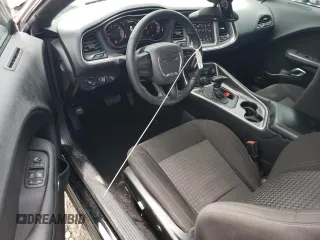 2020 Dodge Challenger SXT z VIN 2C3CDZAGXLH230828, wystawiony jako Copart lot #61417884 z przebiegiem 77 157 mil mil oraz Nie do naprawy • Non repairable. Historia ofert i sprzedaży dostępna na DreamBid. Obrazek 8.