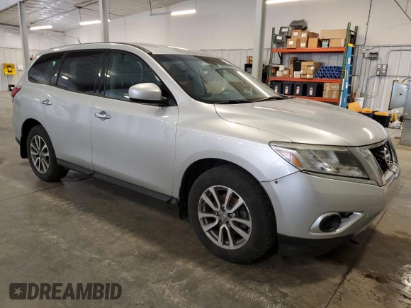 2014 Nissan Pathfinder Platinum with VIN 5N1AR2MN0EC634597, listed as a Copart auction lot 61038825 with 161,196 mi miles and Salvage title. Bid and sale history available at DreamBid. Image 4.