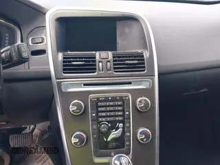 2015 Volvo XC60 T5 Drive-E Premier с VIN YV440MDB0F2598184, выставлен на аукционе IAAI как лот 42415280 с пробегом 118 160 миль миль и . История ставок и продаж доступна на DreamBid. Изображение 20.