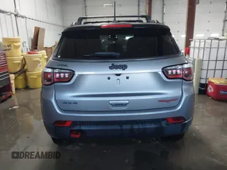 2019 Jeep Compass Trailhawk with VIN 3C4NJDDB9KT765459, listed as a IAAI auction lot 41319891 with 83,860 mi miles and . Bid and sale history available at carsss.com. Image 17.