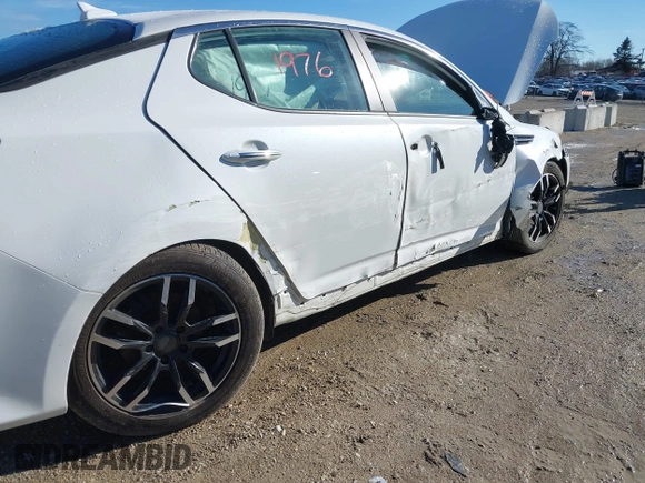 2015 Kia Optima LX with VIN KNAGM4A73F5600350, listed as a IAAI auction lot 41811976 with 154,924 mi miles. Bid and sale history available at carsss.com. Image 12.