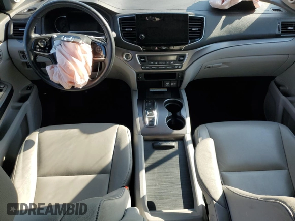 2021 Honda Pilot Special Edition with VIN 5FNYF5H22MB010962, listed as a Copart auction lot 56402185 with 44,810 mi miles and Salvage title. Bid and sale history available at DreamBid. Image 8.