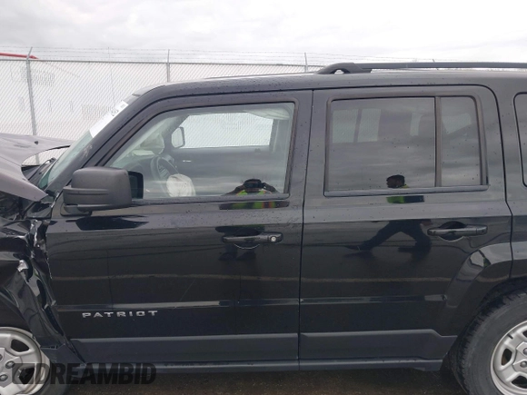 2014 Jeep Patriot Sport with VIN 1C4NJRBBXED879285, listed as a IAAI auction lot 41944152 with 103,676 mi miles. Bid and sale history available at carsss.com. Image 15.