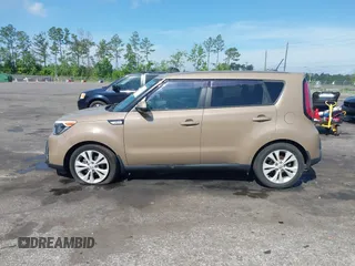2015 Kia Soul + with VIN KNDJP3A53F7195085, listed as a IAAI auction lot 41962140 with 160,578 mi miles. Bid and sale history available at carsss.com. Image 14.