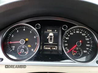 2013 Volkswagen CC Lux with VIN WVWRN7AN6DE523382, listed as a Copart auction lot 87489344 with 128,208 mi miles and Non repairable. Bid and sale history available at DreamBid. Image 9.