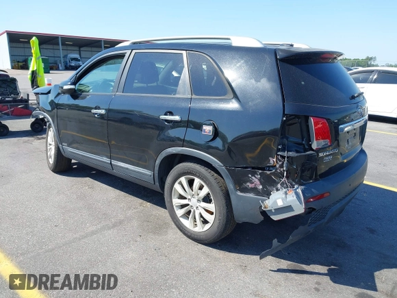 2011 Kia Sorento EX with VIN 5XYKUDA27BG053442, listed as a IAAI auction lot 42062265 with 120,996 mi miles. Bid and sale history available at carsss.com. Image 3.