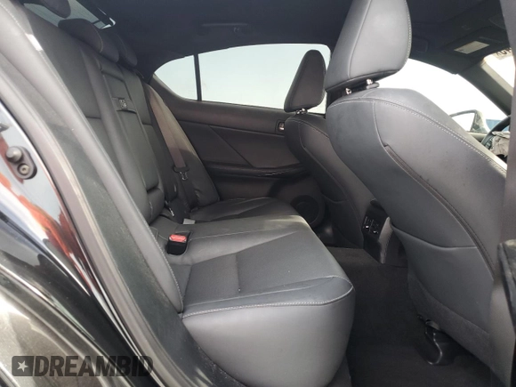 2023 Lexus IS 300 z VIN JTHD81F22P5050368, wystawiony jako Copart lot #62794945 z przebiegiem 22 834 mil mil oraz Czysty tytuł • Clean title. Historia ofert i sprzedaży dostępna na DreamBid. Obrazek 10.