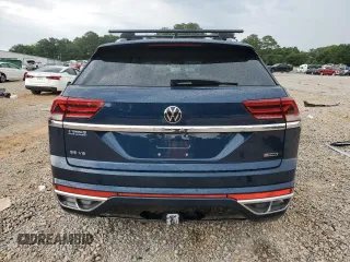 2020 Volkswagen Atlas SE with VIN 1V26E2CA2LC231768, listed as a Copart auction lot 57769365 with 68,185 mi miles and Salvage title. Bid and sale history available at DreamBid. Image 6.