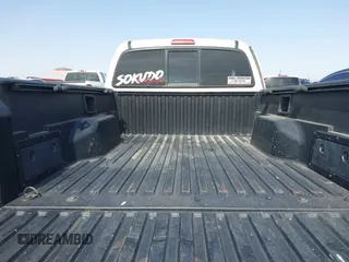 2006 Toyota Tacoma z VIN 5TETX22N16Z230281, wystawiony jako IAAI lot #41692542 z przebiegiem 89 520 mil mil oraz . Historia ofert i sprzedaży dostępna na DreamBid. Obrazek 8.