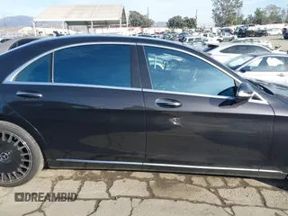 2018 Mercedes-Benz S 560 with VIN WDDUG8DB0JA385097, listed as a IAAI auction lot 41384874 with 76,423 mi miles and . Bid and sale history available at carsss.com. Image 13.