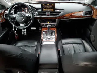 2012 Audi A7 Prestige с VIN WAU2GAFC4CN059522, выставлен на аукционе Copart как лот 53102935 с пробегом 145 401 миль миль и Списание • Salvage title. История ставок и продаж доступна на DreamBid. Изображение 8.