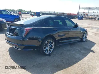 2025 Cadillac CT5 Sport с VIN 1G6DP5RK3S0100470, выставлен на аукционе IAAI как лот 42386329 с пробегом 6 143 миль миль и . История ставок и продаж доступна на DreamBid. Изображение 4.