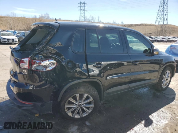 2018 Volkswagen Tiguan with VIN WVGBV7AX7JK003235, listed as a Copart auction lot 47891975 with 132,996 mi miles and Salvage Title. Bid and sale history available at DreamBid. Image 3.