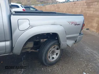 2007 Toyota Tacoma PreRunner z VIN 5TEJU62N17Z386619, wystawiony jako IAAI lot #41476639 z przebiegiem 232 440 mil mil oraz . Historia ofert i sprzedaży dostępna na DreamBid. Obrazek 6.