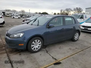 2013 Volkswagen Golf с VIN WVWDB7AJ4DW125100, выставлен на аукционе Copart как лот 42054635 с пробегом 106 324 миль миль и Списание • Salvage title. История ставок и продаж доступна на DreamBid. Изображение 1.