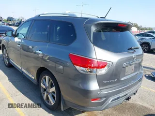 2015 Nissan Pathfinder Platinum with VIN 5N1AR2MN8FC693981, listed as a IAAI auction lot 42145556 with 161,142 mi miles and . Bid and sale history available at DreamBid. Image 3.