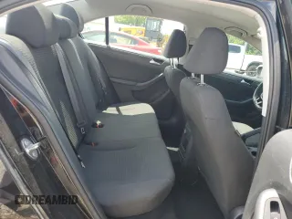 2015 Volkswagen Jetta S z VIN 3VW2K7AJ4FM407079, wystawiony jako Copart lot #61793135 z przebiegiem 101 772 mil mil oraz Szkoda całkowita • Salvage title. Historia ofert i sprzedaży dostępna na DreamBid. Obrazek 10.