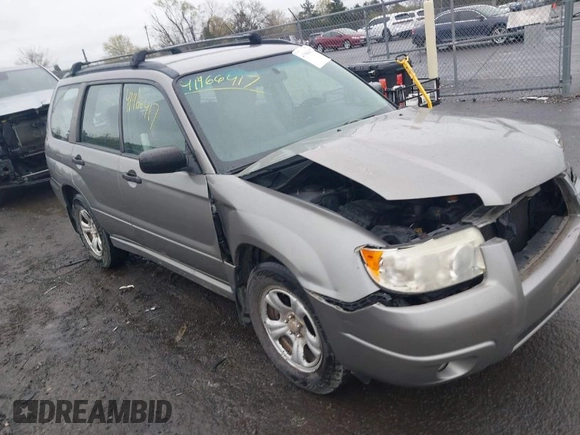 2006 Subaru Forester 2.5 X with VIN JF1SG63696H711784, listed as a IAAI auction lot 41966417 with 217,219 mi miles. Bid and sale history available at carsss.com. Image 1.