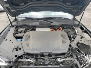 2019 Audi e-tron Premium Plus с VIN WA1LABGE4KB021801, выставлен на аукционе Copart как лот 59353315 с пробегом 59 215 миль миль и Списание • Salvage title. История ставок и продаж доступна на DreamBid. Изображение 12.