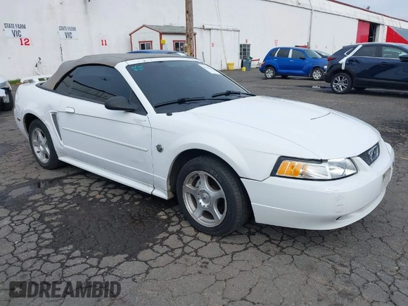 2004 Ford Mustang Deluxe with VIN 1FAFP446X4F134860, listed as a IAAI auction lot 41755643 with 174,410 mi miles. Bid and sale history available at carsss.com. Image 1.