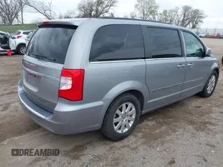 2014 Chrysler Town & Country Touring with VIN 2C4RC1BG7ER208324, listed as a IAAI auction lot 42102263 with 223,953 mi miles. Bid and sale history available at carsss.com. Image 4.