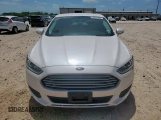 2016 Ford Fusion SE with VIN 3FA6P0H76GR213932, listed as a Copart auction lot 60003385 with 141,060 mi miles and Salvage title. Bid and sale history available at DreamBid. Image 5.