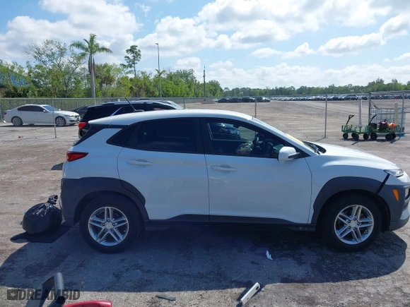 2021 Hyundai Kona SE with VIN KM8K12AA0MU614100, listed as a IAAI auction lot 41924163 with 13,146 mi miles. Bid and sale history available at carsss.com. Image 13.