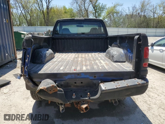 1996 Dodge 2500 with VIN 1B7KF26Z0TJ139729, listed as a Copart auction lot 55794315 with 137,753 mi miles and Non Repairable. Bid and sale history available at DreamBid. Image 6.