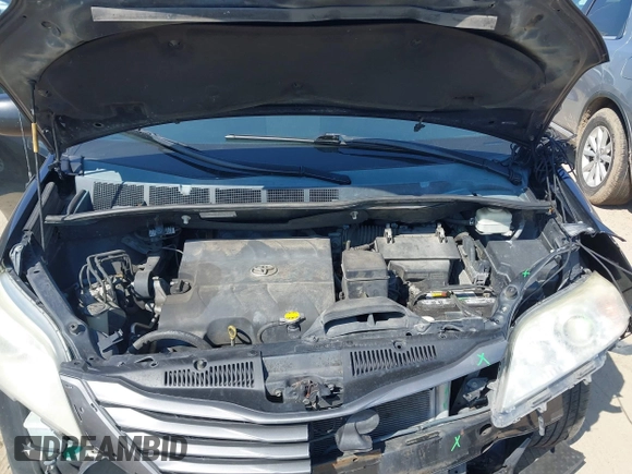 2014 Toyota Sienna XLE with VIN 5TDYK3DC2ES492554, listed as a IAAI auction lot 41685109 with 196,619 mi miles and . Bid and sale history available at DreamBid. Image 10.